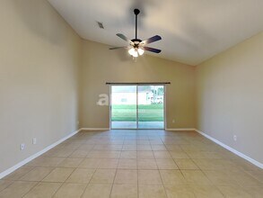366 Cabana View Way in Sanford, FL - Building Photo - Building Photo