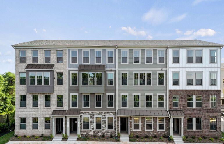 503 Tassita Ln in Manassas Park, VA - Building Photo