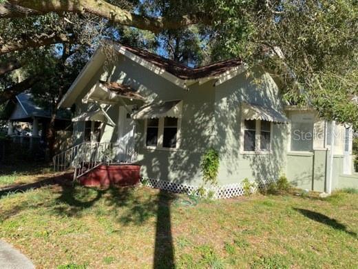1204 E River Cove St in Tampa, FL - Building Photo