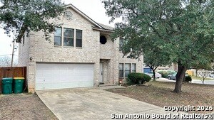 8435 Parry Path in Converse, TX - Building Photo