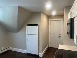 18 Harrison St in New Britain, CT - Building Photo - Building Photo