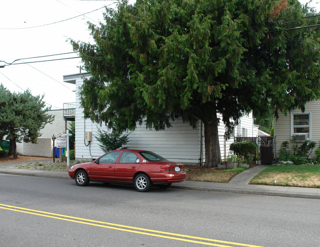 1412-1418 NE 60th Ave in Portland, OR - Building Photo - Building Photo