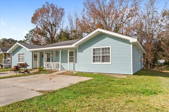 20017 Sunshine Dr in Long Beach, MS - Building Photo - Building Photo