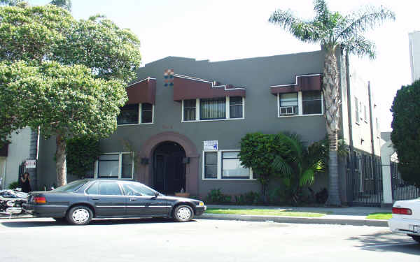 942 E 2nd in Long Beach, CA - Foto de edificio - Building Photo