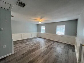 1131 Kris St in Irving, TX - Building Photo - Building Photo