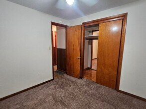 908 Olive St in New Haven, MO - Building Photo - Building Photo