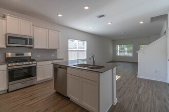 3101 Windy Vane Dr in Pflugerville, TX - Foto de edificio - Building Photo