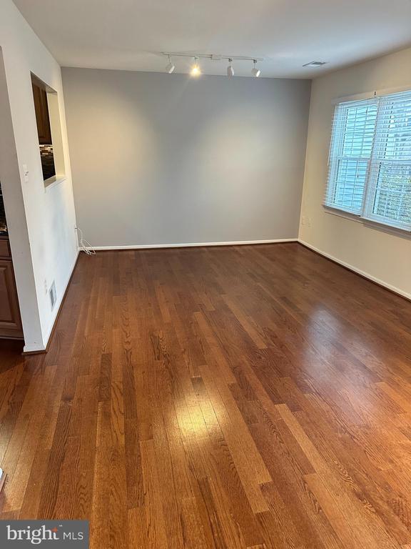 7943 Timarand Ct in Lorton, VA - Building Photo - Building Photo