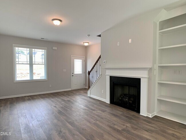 131 Diploma Dr in Clayton, NC - Foto de edificio - Building Photo