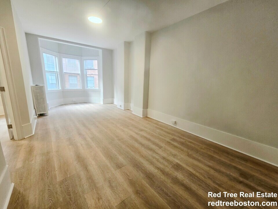 53 Joy St, Unit 2 in Boston, MA - Building Photo