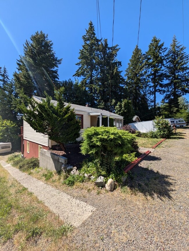 409 S Charleston Ave in Bremerton, WA - Building Photo - Building Photo