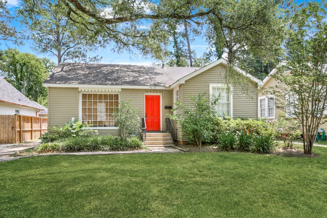 property at 1615 Marshall Dr