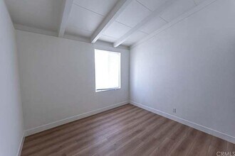 2103 Avalon Ave in Pomona, CA - Foto de edificio - Building Photo