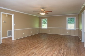 204 Brambleton Ct in Winston-Salem, NC - Foto de edificio - Building Photo