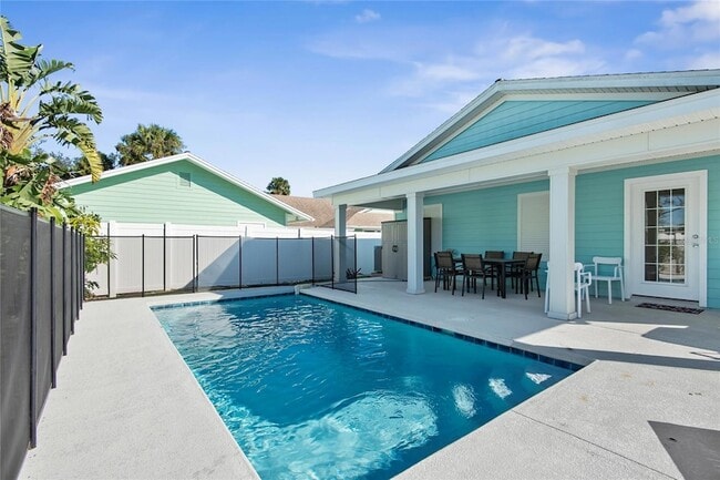 property at 27 Mala Compra Rd