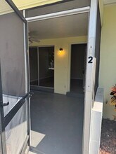 4926 Vincennes Ct in Cape Coral, FL - Building Photo - Building Photo