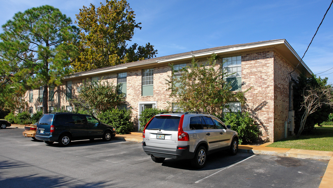 Heritage Apartments in Panama City Beach, FL - Foto de edificio