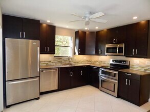 357 SW 27th Terrace in Delray Beach, FL - Building Photo - Building Photo