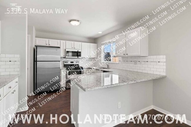 5330 S Malaya Way in Centennial, CO - Building Photo - Building Photo