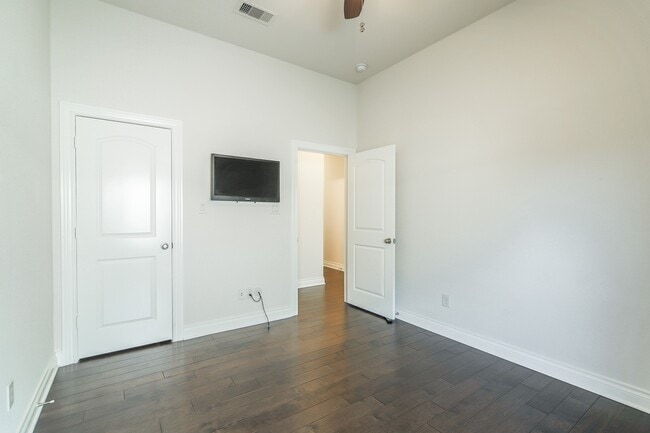 property at 13803 Royal Ridge Dr