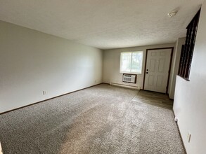 7337 Seymour St NW in Massillon, OH - Building Photo - Building Photo