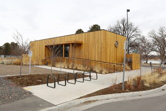 Lakehouse on 17th Condos in Denver, CO - Foto de edificio - Building Photo