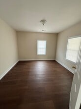 1117 Douglas Ave in Greenville, NC - Building Photo - Building Photo