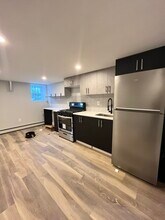 32 Clerk St, Unit 1R in Jersey City, NJ - Foto de edificio - Building Photo