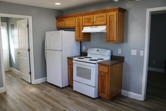 306 Chestnut Alley in Tullahoma, TN - Building Photo - Building Photo