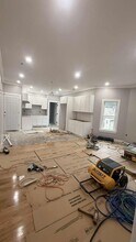 5 Woodale Ave, Unit 1 in Boston, MA - Building Photo - Building Photo