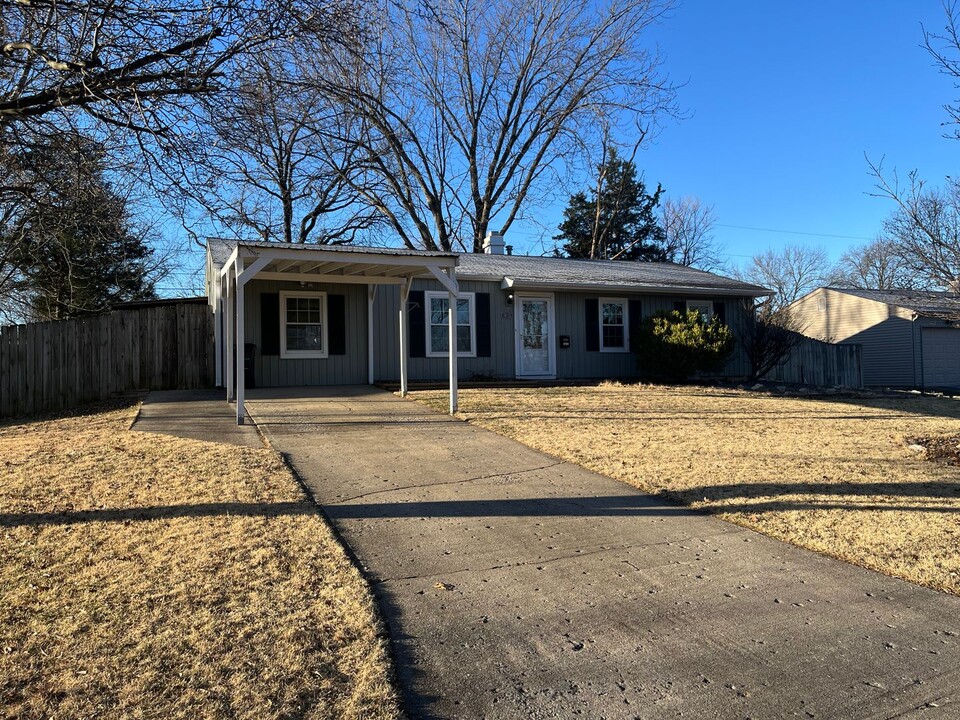 1412 St Andrew St in Columbia, MO - Building Photo