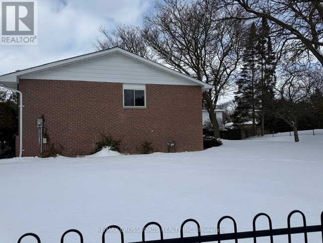 57 Sir Constantine Dr in Markham, ON - Building Photo - Building Photo