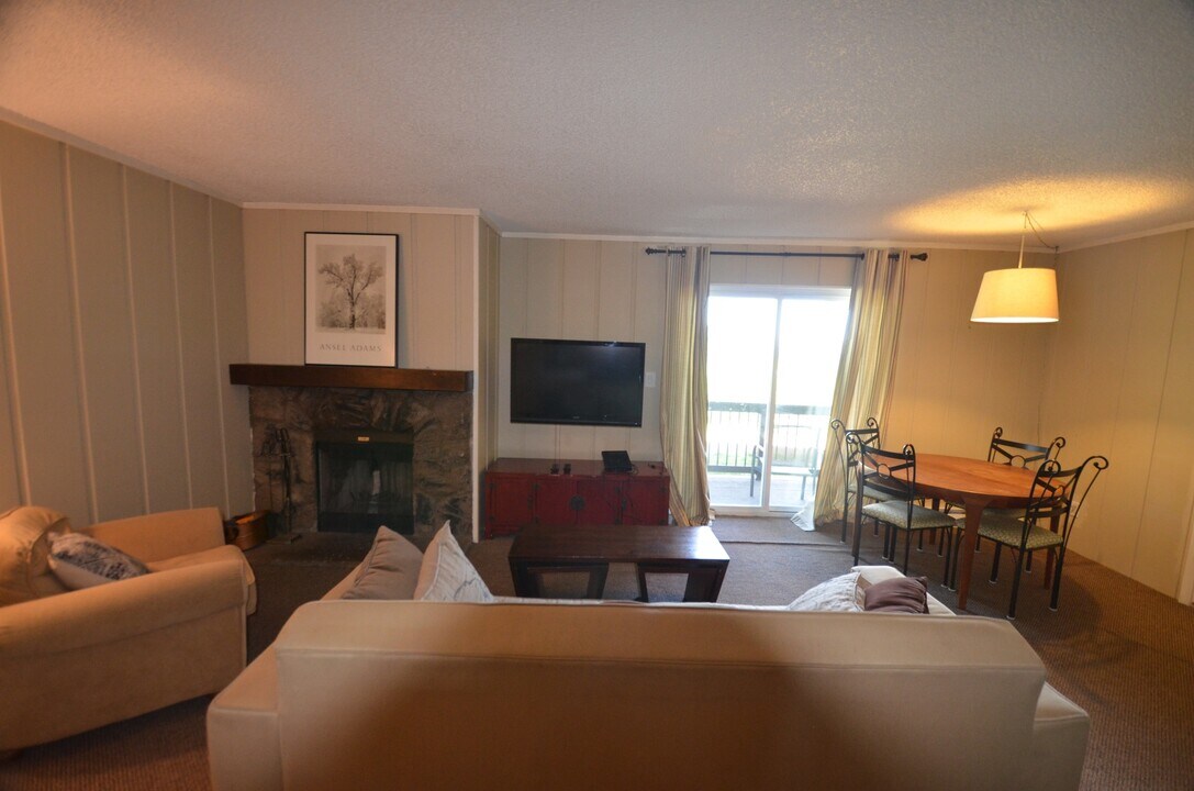 27 Peaks View Ct in Blue River, CO - Building Photo