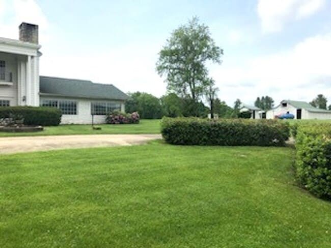 17311 Winfield Rd in Winfield, WV - Building Photo - Building Photo