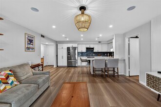 700 SE 2nd Ave in Deerfield Beach, FL - Building Photo - Building Photo