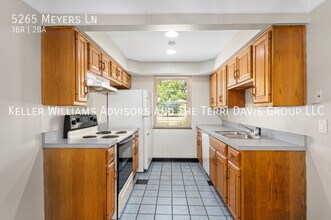 5265 Meyers Ave in Cincinnati, OH - Building Photo - Building Photo