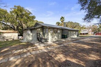 916 E Washington Ave in Eustis, FL - Building Photo - Building Photo