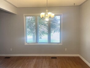 1239 Norfolk Ave in Sarnia, ON - Building Photo - Building Photo