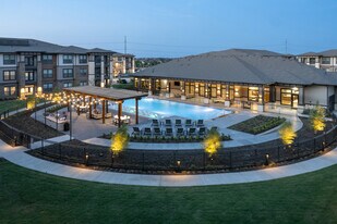 Union House in Aubrey, TX - Building Photo