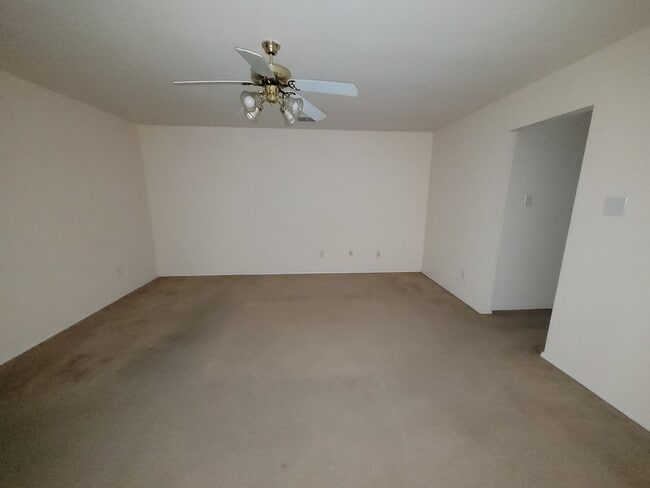 10716 Wild Oak Dr in Fort Worth, TX - Building Photo - Building Photo