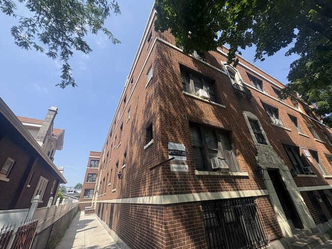 3316-3322 W 67th St in Chicago, IL - Building Photo - Building Photo