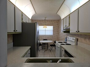23099 Barwood Ln N in Boca Raton, FL - Building Photo - Building Photo