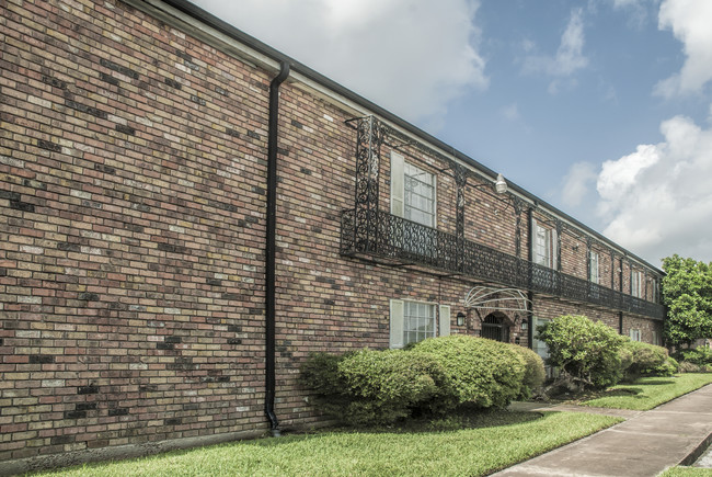 Beechwood Apartments in Houston, TX - Building Photo - Building Photo