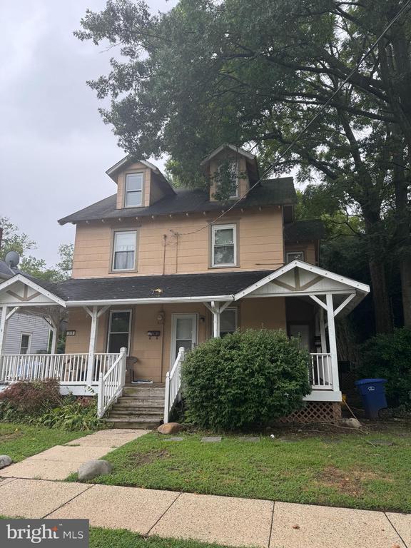 property at 319-319 Walnut St
