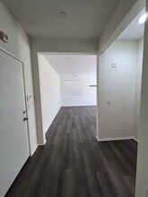 561 Moonlight Dr in San Marcos, CA - Building Photo - Building Photo