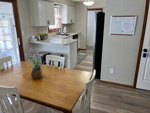 1385 Maricopa Dr in Oshkosh, WI - Building Photo - Building Photo