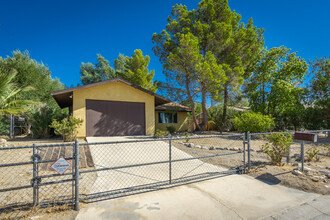65894 5th St in Desert Hot Springs, CA - Building Photo - Building Photo