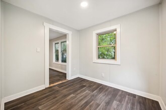 3204 Lyons Ave in Houston, TX - Building Photo - Building Photo