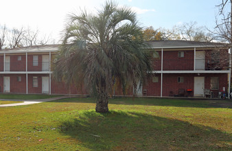 Victoria Apartments in Houston, TX - Foto de edificio - Building Photo