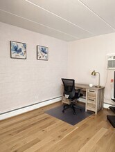 204 E Bailey Rd, Unit D in Naperville, IL - Foto de edificio - Building Photo